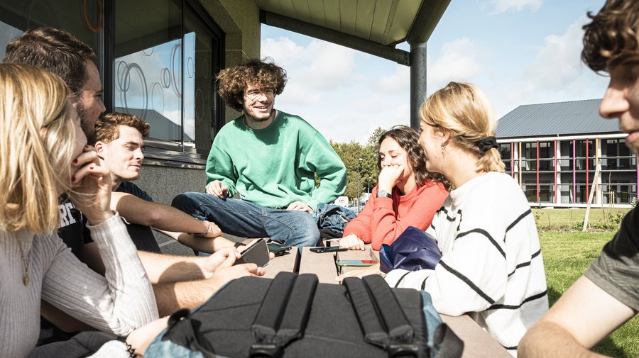 Ressources éducatives ouvertes : les séminaires en ligne  OPEN (Open Pedagogy EUniWell Network)